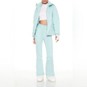 FOREVER 21 ACTIVE WATERPROOF FLARE SKI PANTS